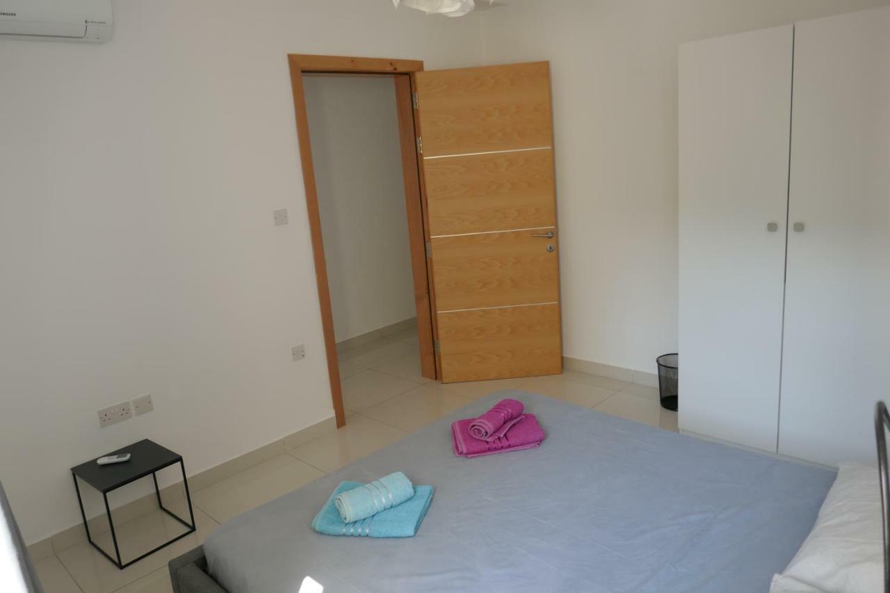 Calypso Court Apartman Mellieħa Kültér fotó